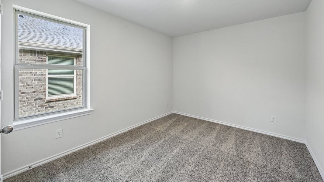 Spacious, unfurnished interior of a new home in Verandah, Royse City (Image 13).