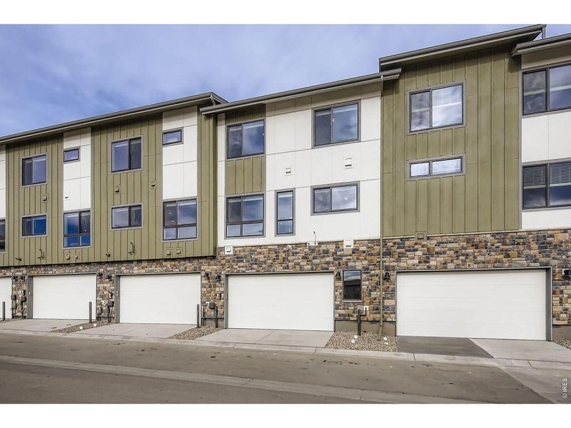 Condo located in Fort Collins, CO showcasing its design and architecture (Image 1). Condo located in Fort Collins, CO showcasing its design and architecture (Image 1).