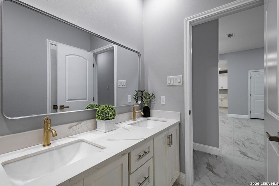 Furnished interior view inside a new home in , Eagle Pass (Image 12).