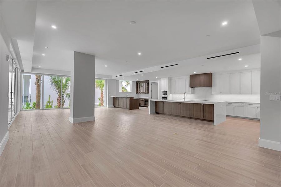 Spacious, unfurnished interior of a new home in , Sarasota (Image 19). Spacious, unfurnished interior of a new home in , Sarasota (Image 19).
