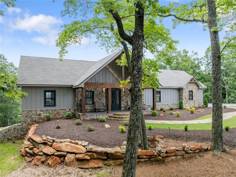 Image 75 of a home in .