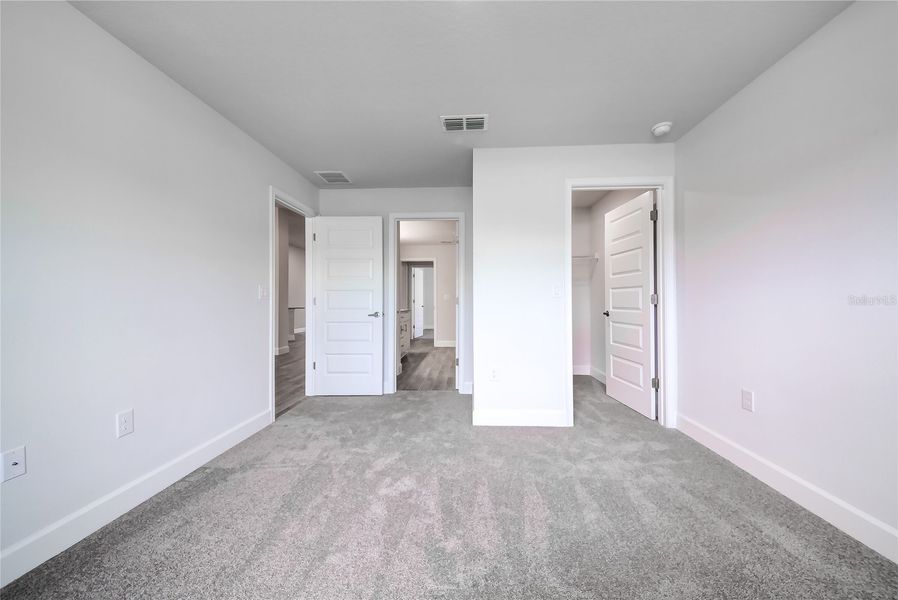 Spacious, unfurnished interior of a new home in Wyld Palms, Parrish (Image 26).