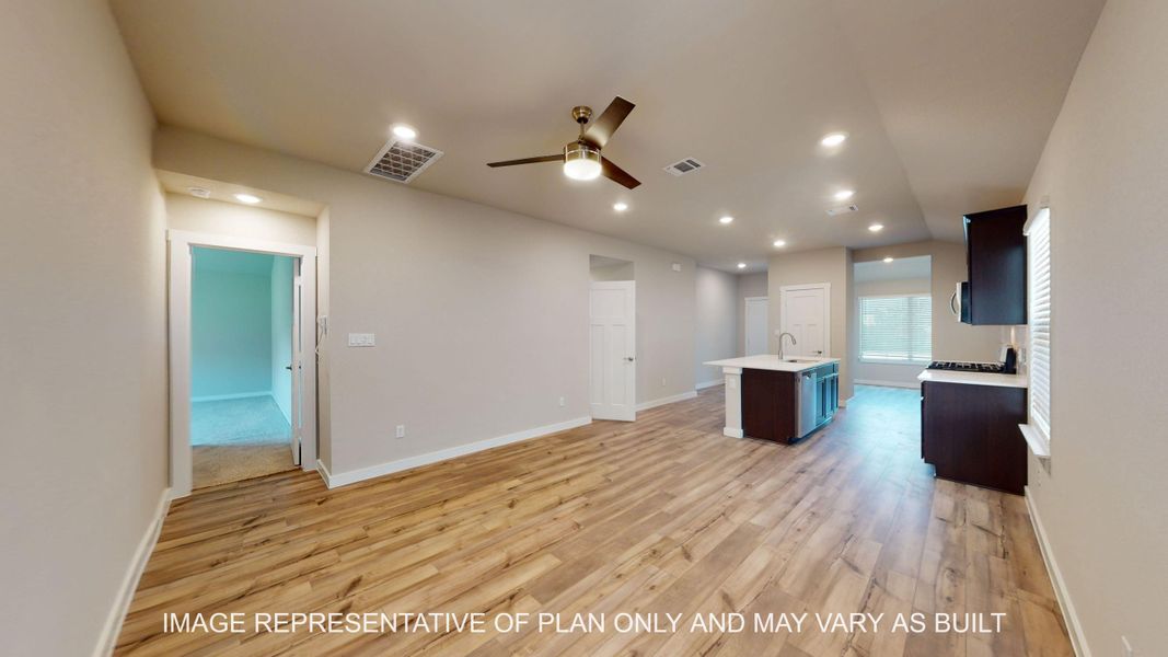 Spacious, unfurnished interior of a new home in Turnbo Ranch, Killeen (Image 12).