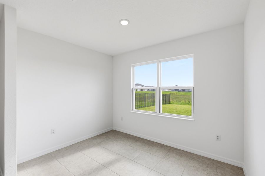 Spacious, unfurnished interior of a new home in Highfield at Twisted Oaks, Wildwood (Image 10).