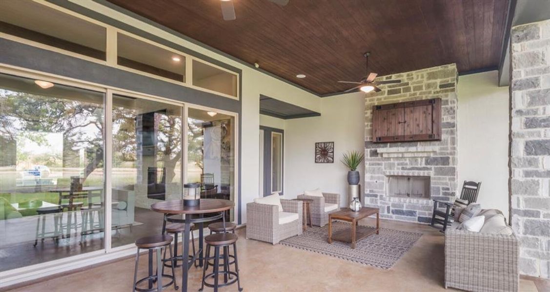Exterior details and patio area of a home in , Johnson City (Image 3).