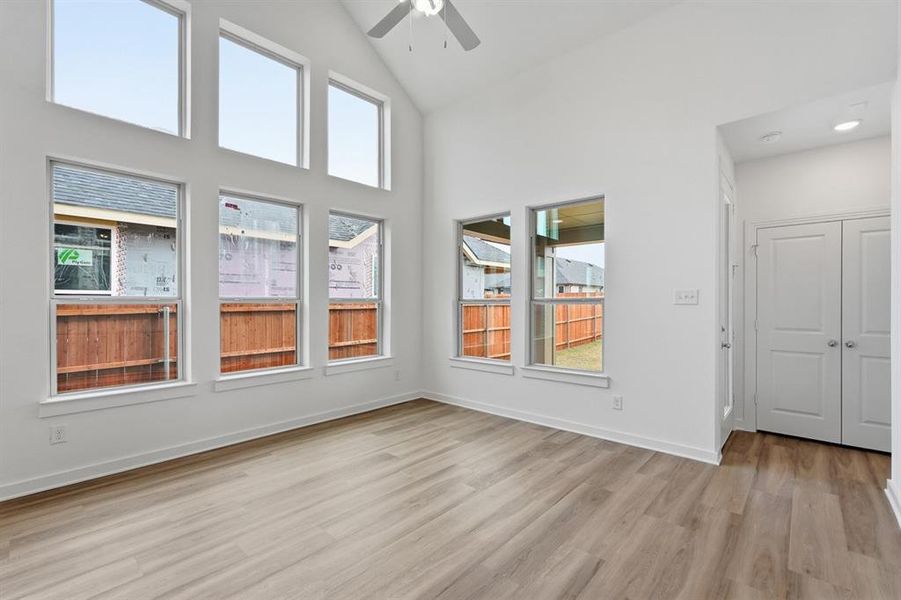 Spacious, unfurnished interior of a new home in Heartland, Crandall (Image 14).