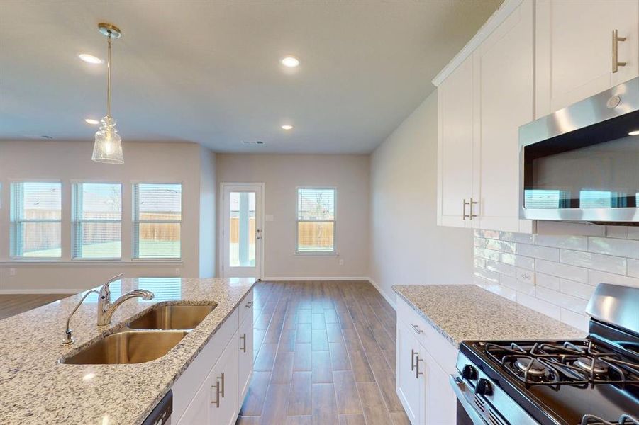 Image 41 of a home in Sanderos. Image 41 of a home in Sanderos.