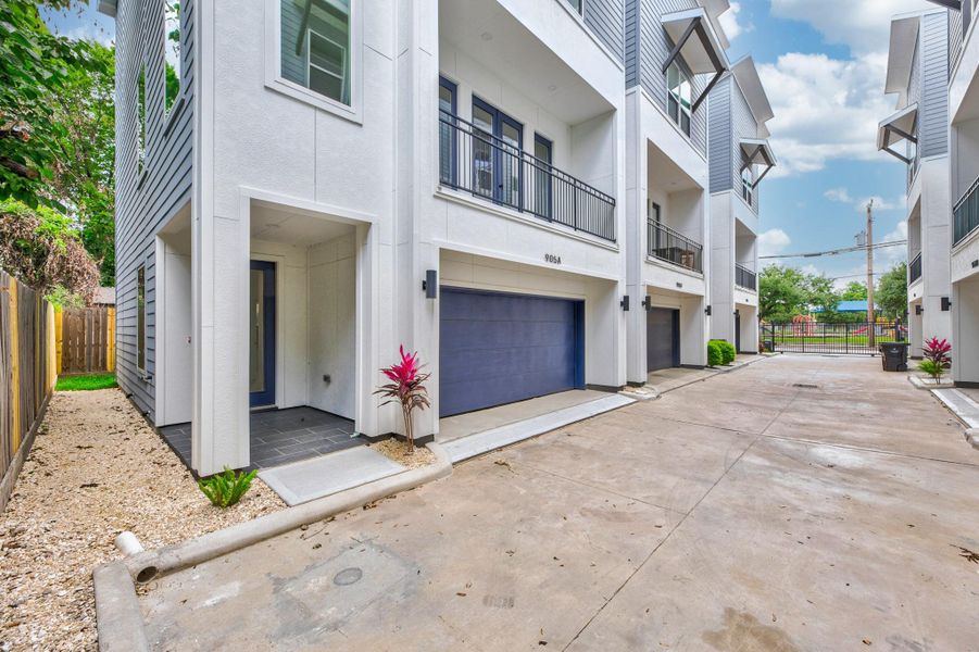Exterior details and patio area of a home in , Houston (Image 22).
