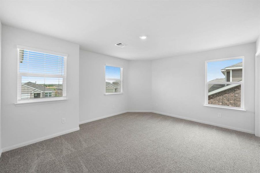 Spacious, unfurnished interior of a new home in Cresson Estates, Cresson (Image 5).