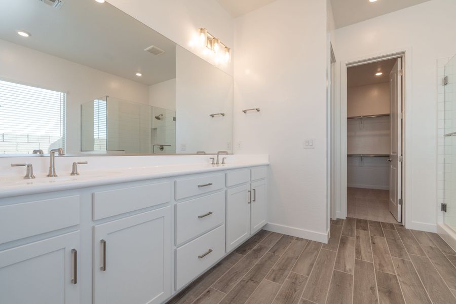 Furnished interior view inside a new home in Abel Ranch, Goodyear (Image 7).