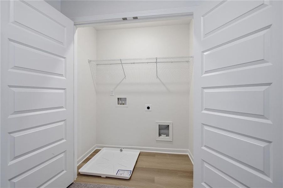 Spacious, unfurnished interior of a new home in , Mableton (Image 31).