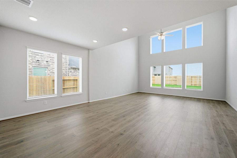 Spacious, unfurnished interior of a new home in Ashland, Richwood (Image 46).