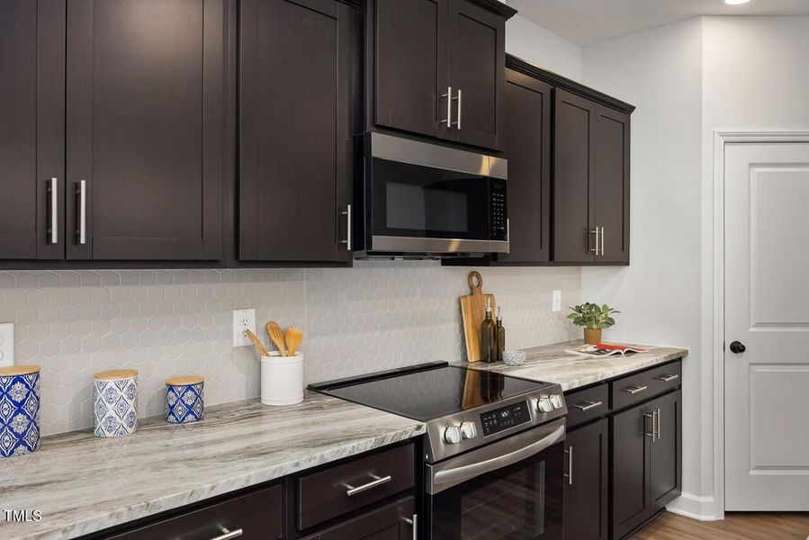 Furnished interior view inside a new home in Wellers Knoll, Lillington (Image 96).