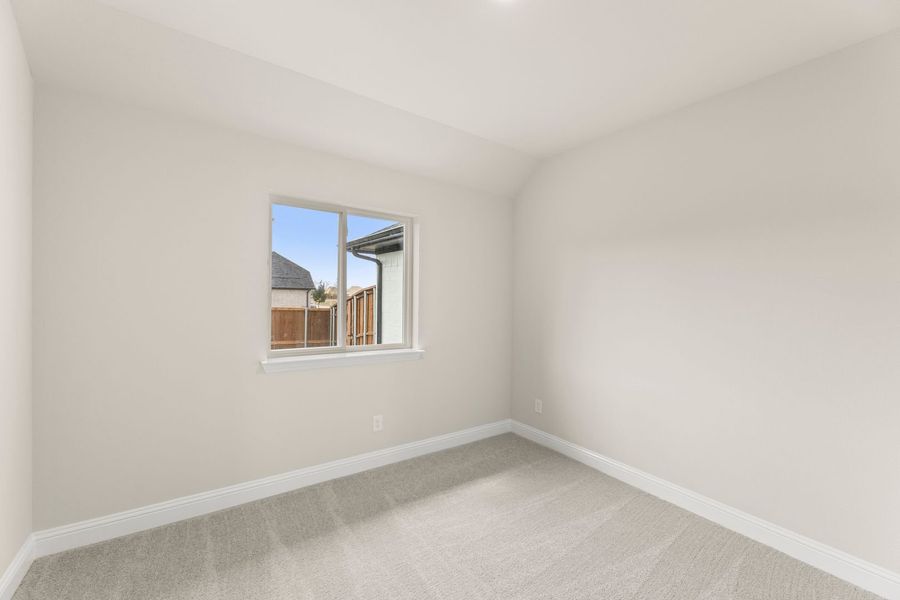 Spacious, unfurnished interior of a new home in Creekside, Royse City (Image 19).