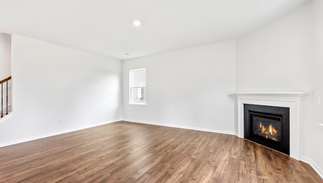 Spacious, unfurnished interior of a new home in Hunters Ridge, Woodruff (Image 16).