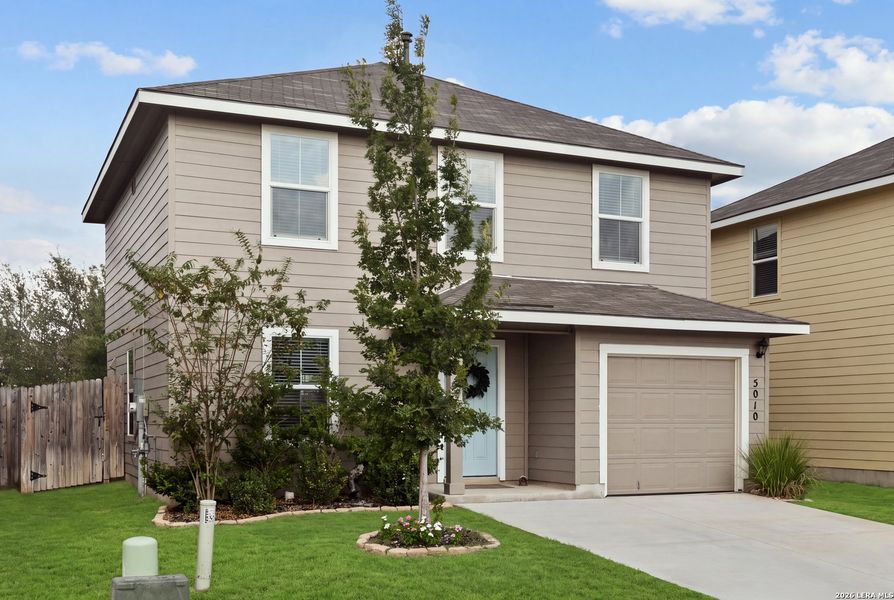 Front exterior of a new home in , San Antonio, TX, highlighting curb appeal (Image 21).