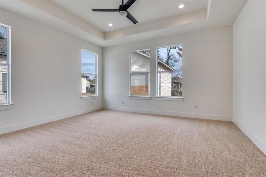 Spacious, unfurnished interior of a new home in , Dallas (Image 15).