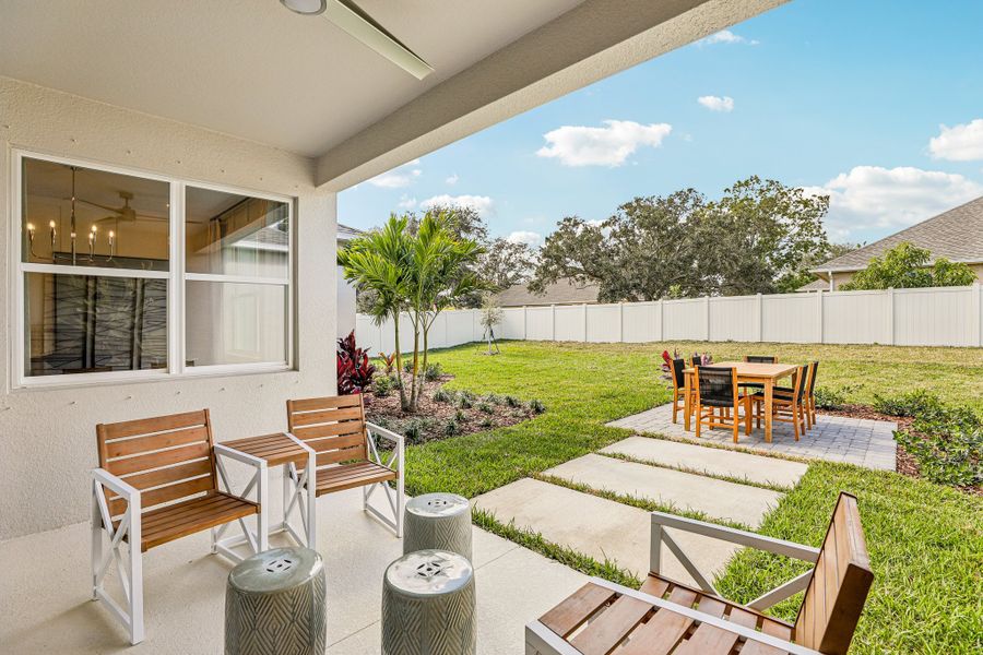 Representative exterior details of a home built from the Briella by Risewell Homes in Country Club Estates, Palm Bay (Image 3).