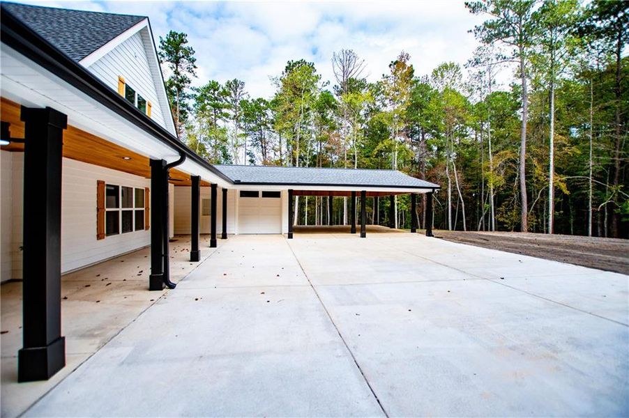 Image 102 of a home in .