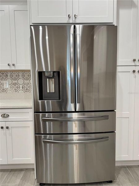 Close-up of interior finishes inside a home in , Dade City (Image 21).