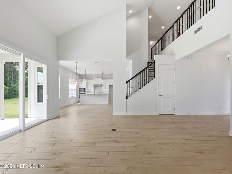 Spacious, unfurnished interior of a new home in Silver Landing At Silverleaf, St. Augustine (Image 42).