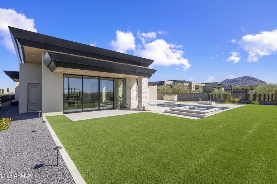 38-web-or-mls-IMG_0405 38-web-or-mls-IMG_0405