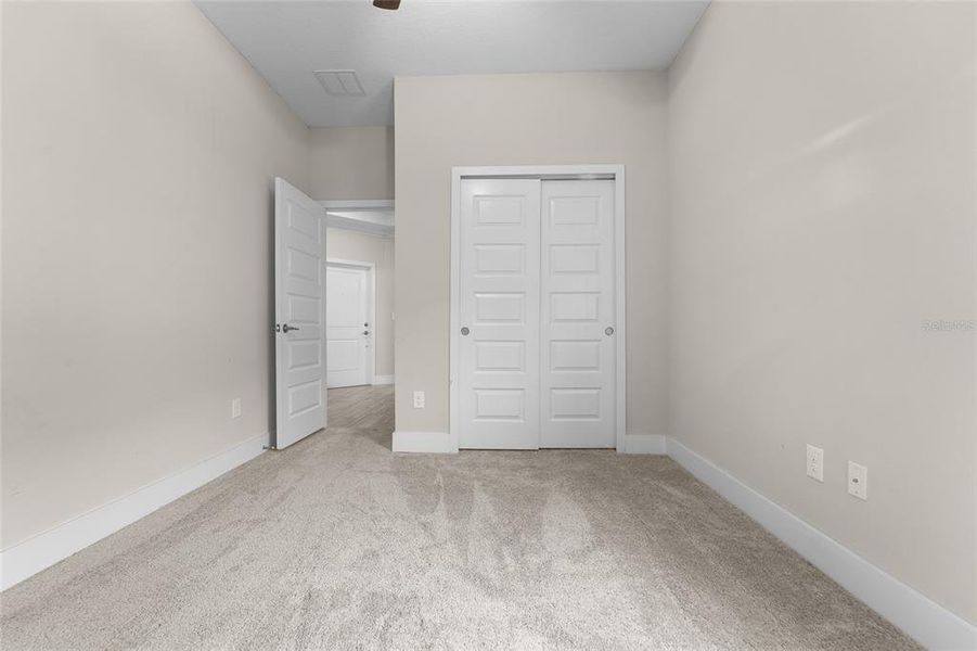 Spacious, unfurnished interior of a new home in , Land O' Lakes (Image 15).