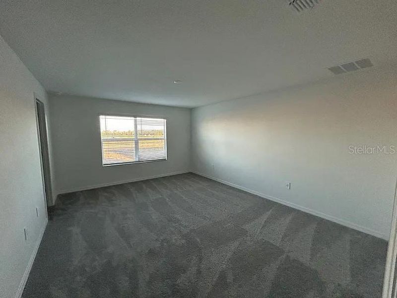 Spacious, unfurnished interior of a new home in , Palmetto (Image 8).