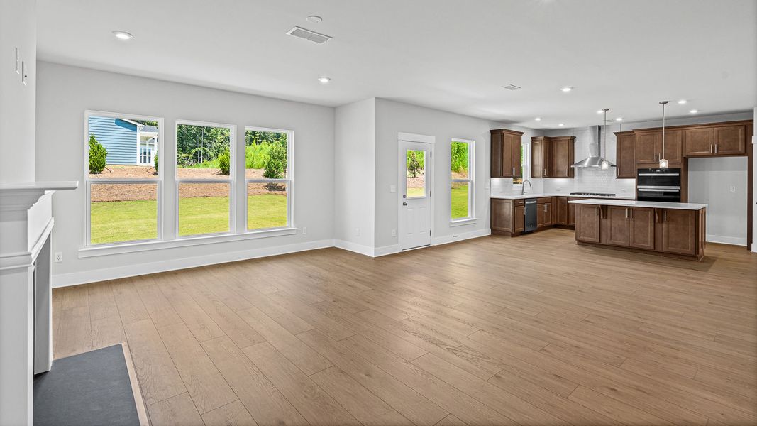 Spacious, unfurnished interior of a new home in Hunters Creek, Flowery Branch (Image 34). Spacious, unfurnished interior of a new home in Hunters Creek, Flowery Branch (Image 34).