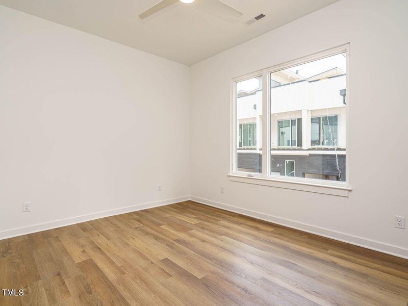 021-1280x960-primary-br 021-1280x960-primary-br