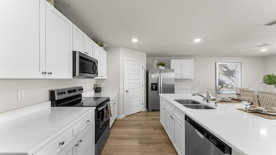Furnished interior view inside a new home in Park Place, Panama City (Image 13).