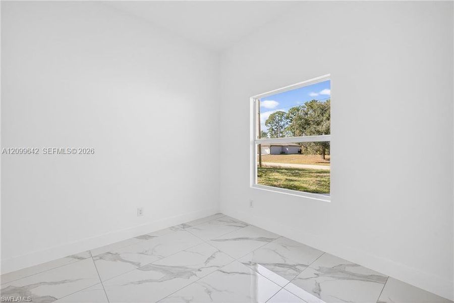 Spacious, unfurnished interior of a new home in , Lehigh Acres (Image 23).