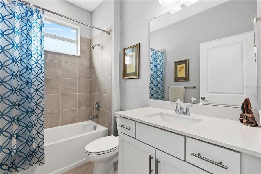 Furnished interior view inside a new home in , Englewood (Image 9).