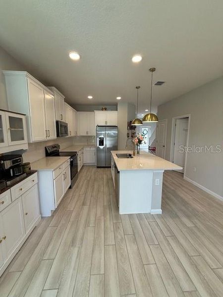 Furnished interior view inside a new home in , Winter Garden (Image 45).