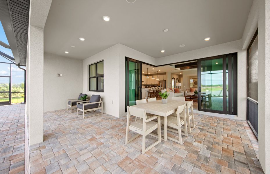 Covered lanai, perfect for outdoor entertaining Covered lanai, perfect for outdoor entertaining