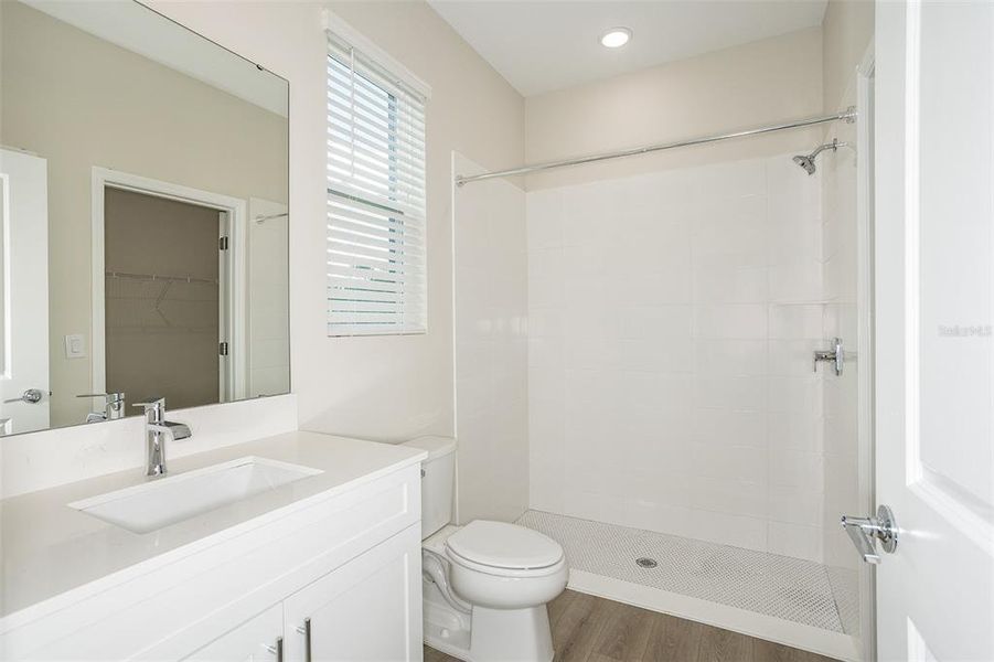 Furnished interior view inside a new home in Pasadena Woods, Dade City (Image 9).