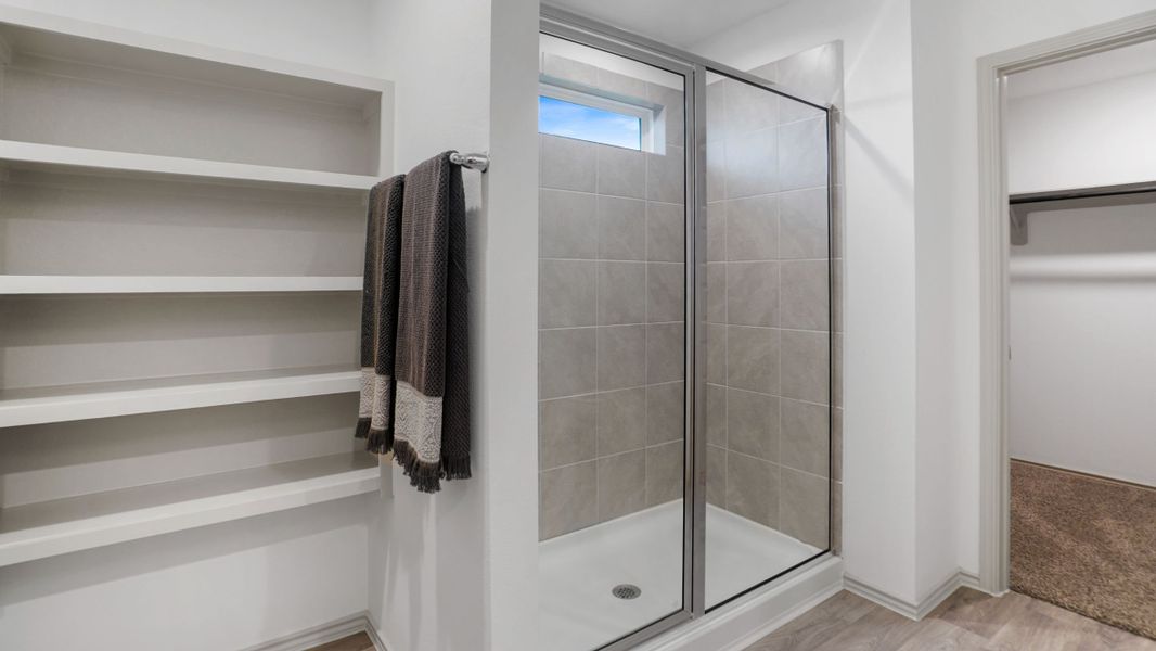 Representative furnished interior of a home built from the EASTON by D.R. Horton in Westward Pointe, Sealy (Image 19).