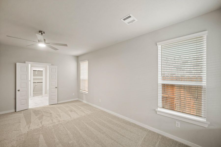 Spacious, unfurnished interior of a new home in Sunterra North, Katy (Image 11). Spacious, unfurnished interior of a new home in Sunterra North, Katy (Image 11).
