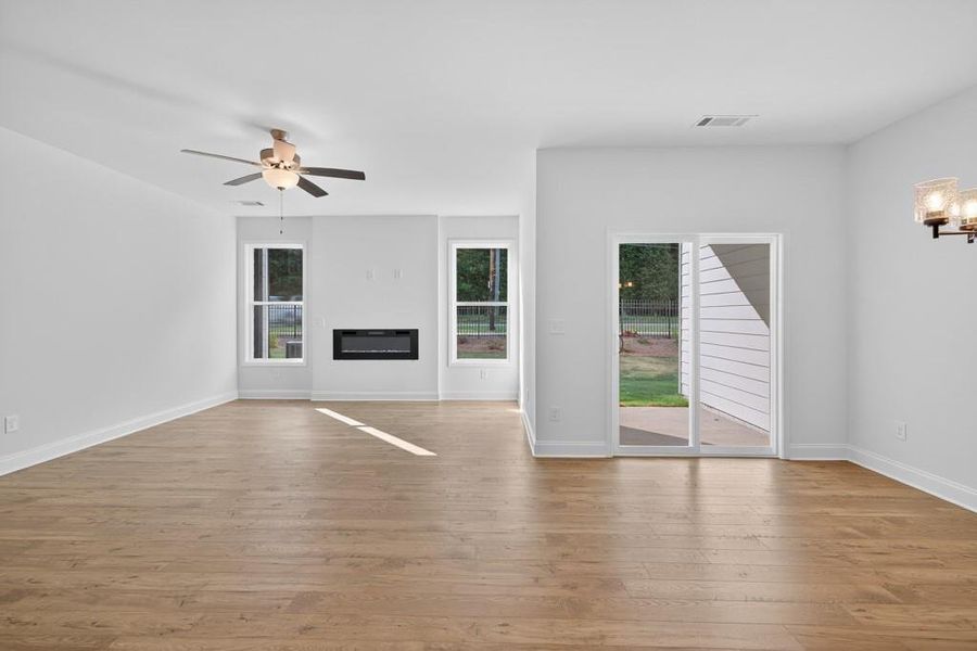 Spacious, unfurnished interior of a new home in , Jefferson (Image 35).