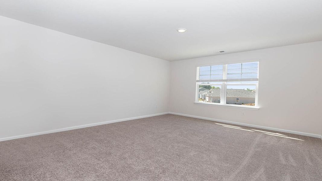 Spacious, unfurnished interior of a new home in The Ranch, Holly Hill (Image 17).