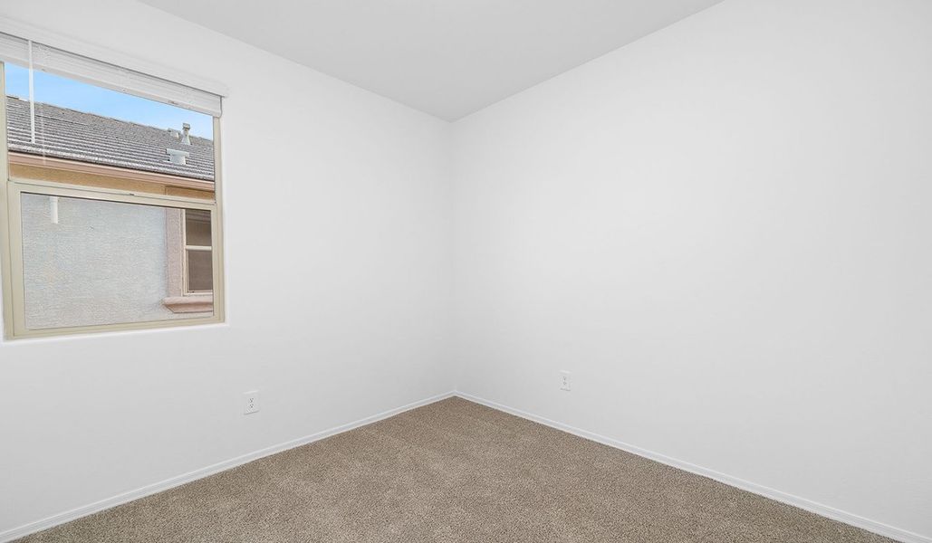 Spacious, unfurnished interior of a new home in Saguaro Bloom, Marana (Image 34).