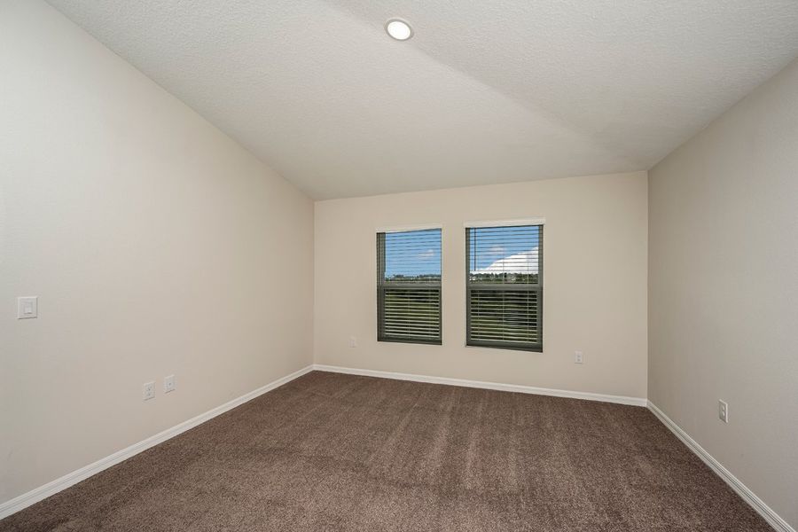 Spacious, unfurnished interior of a new home in Two Rivers, Zephyrhills (Image 23).