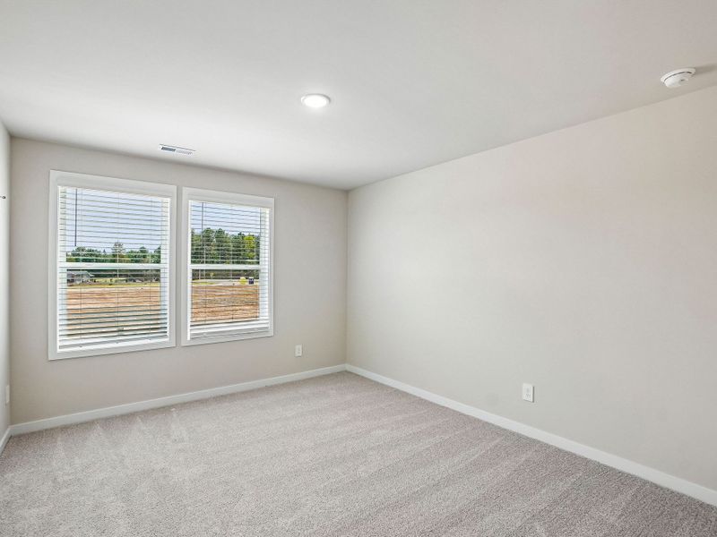 Spacious, unfurnished interior of a new home in Watkins Glen, Raleigh (Image 22).