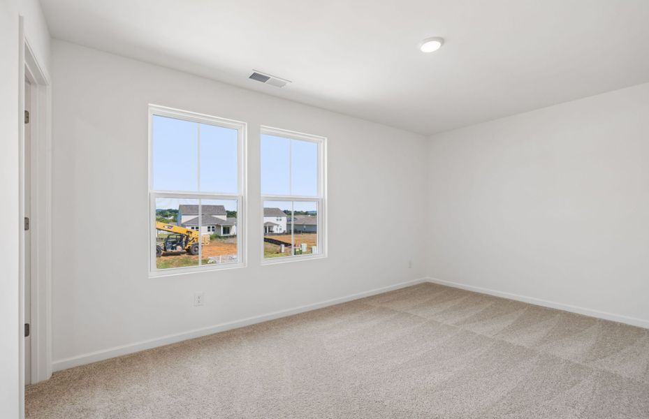 Spacious, unfurnished interior of a new home in Highlands of Carter's Station, Columbia (Image 41).