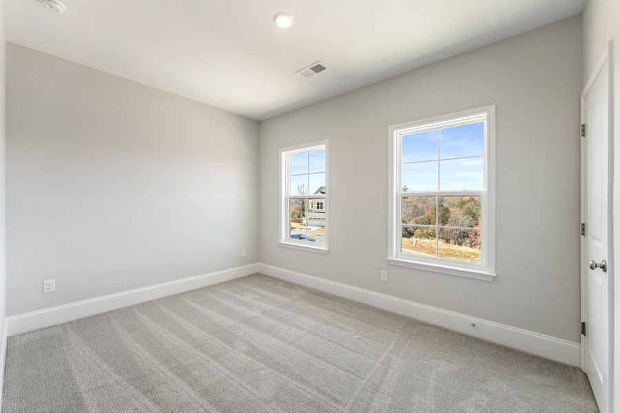 Spacious, unfurnished interior of a new home in Lakeside Saluda, Greenville (Image 32). Spacious, unfurnished interior of a new home in Lakeside Saluda, Greenville (Image 32).