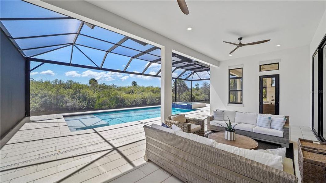 Exterior details and patio area of a home in , Port Charlotte (Image 31).