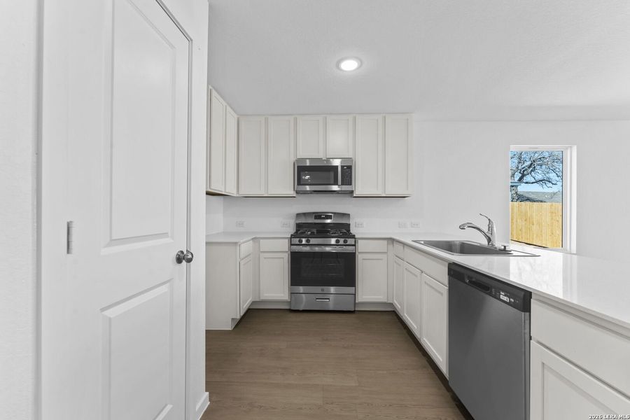 Furnished interior view inside a new home in Friendship Oaks, Fredericksburg (Image 5). Furnished interior view inside a new home in Friendship Oaks, Fredericksburg (Image 5).