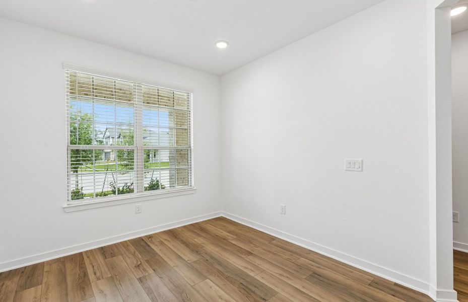 Spacious, unfurnished interior of a new home in Mavera, Conroe (Image 15). Spacious, unfurnished interior of a new home in Mavera, Conroe (Image 15).