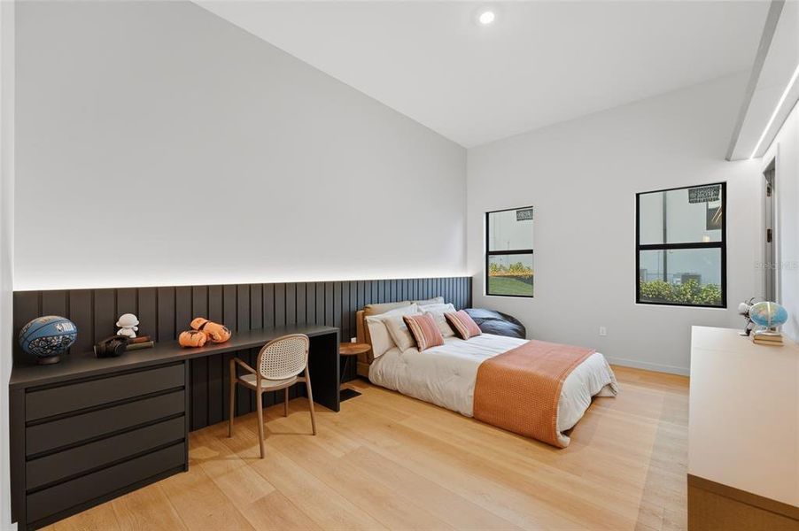 Furnished interior view inside a new home in , Montverde (Image 55).