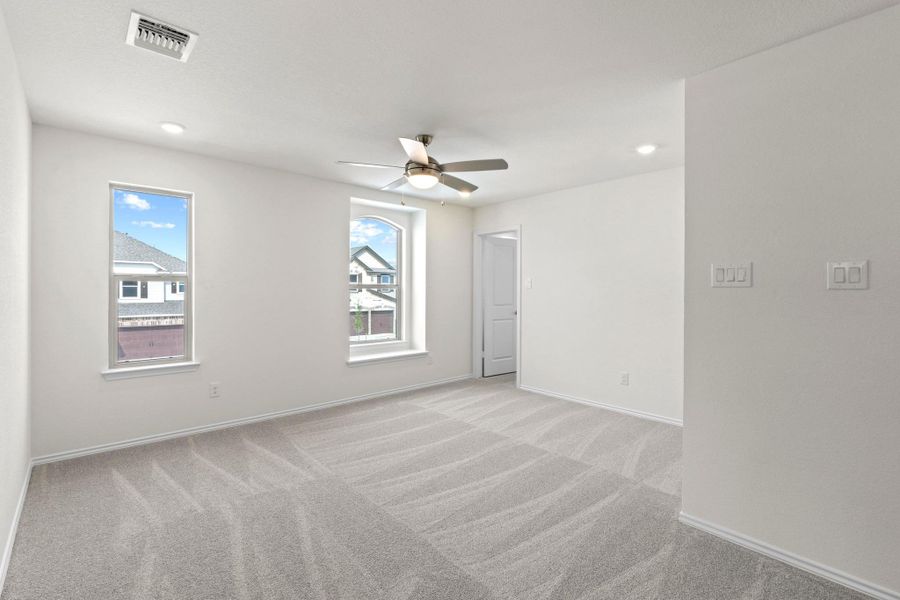 Spacious, unfurnished interior of a new home in Salerno - Classic Collection, Round Rock (Image 19). Spacious, unfurnished interior of a new home in Salerno - Classic Collection, Round Rock (Image 19).